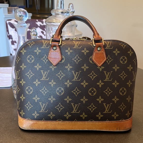 Louis Vuitton Alma **AUTHENTIC** - Picture 2 of 13